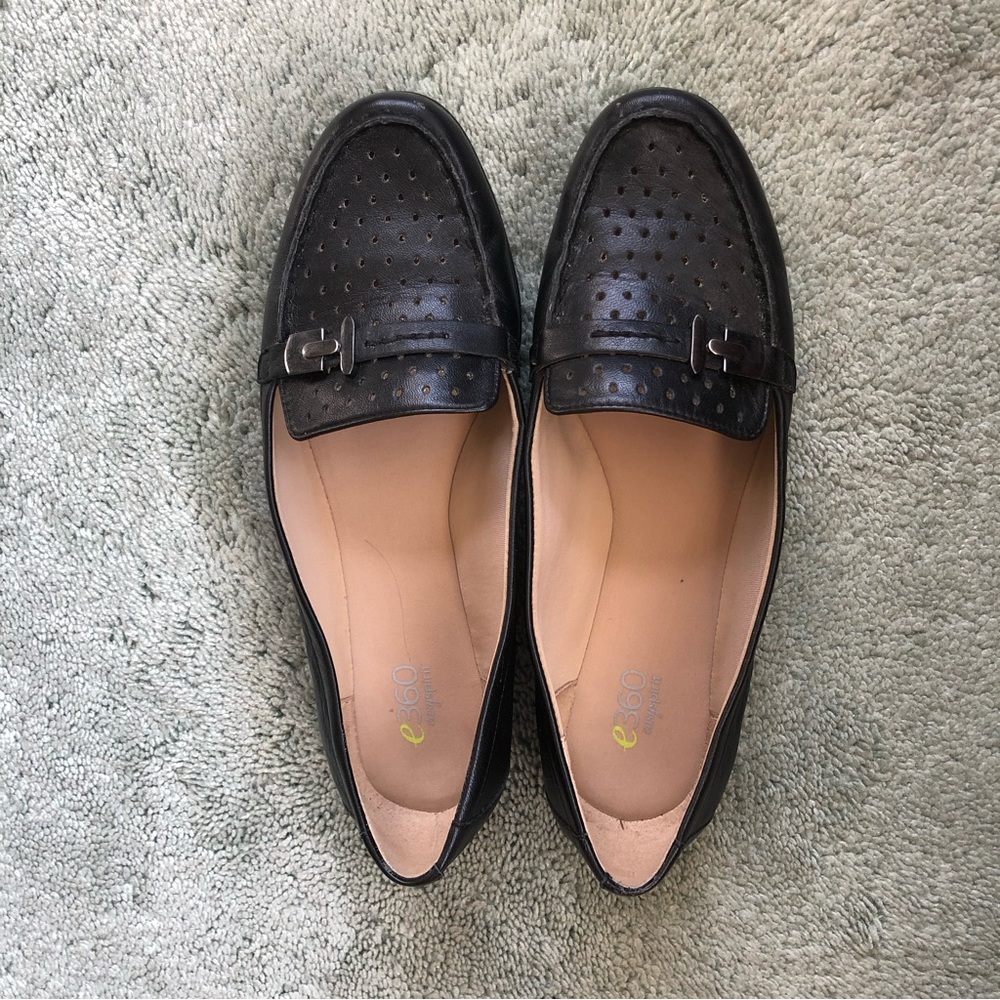 EUC Easy Spirit Women’s Loafer Size 8M